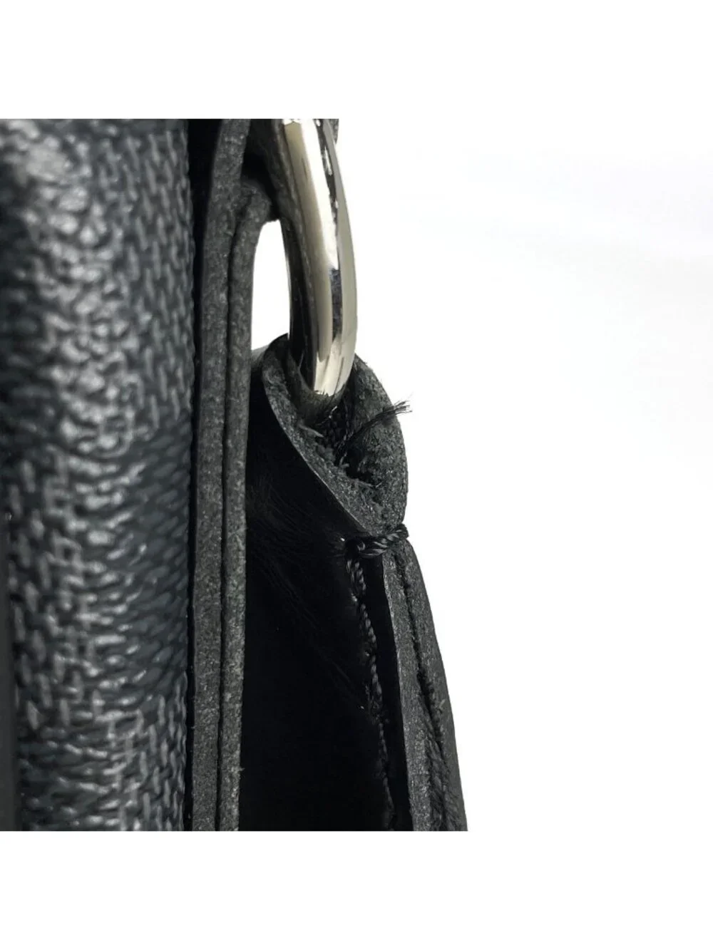 Louis Vuitton Daniel MM Messenger Bag Damier Graphite Noir